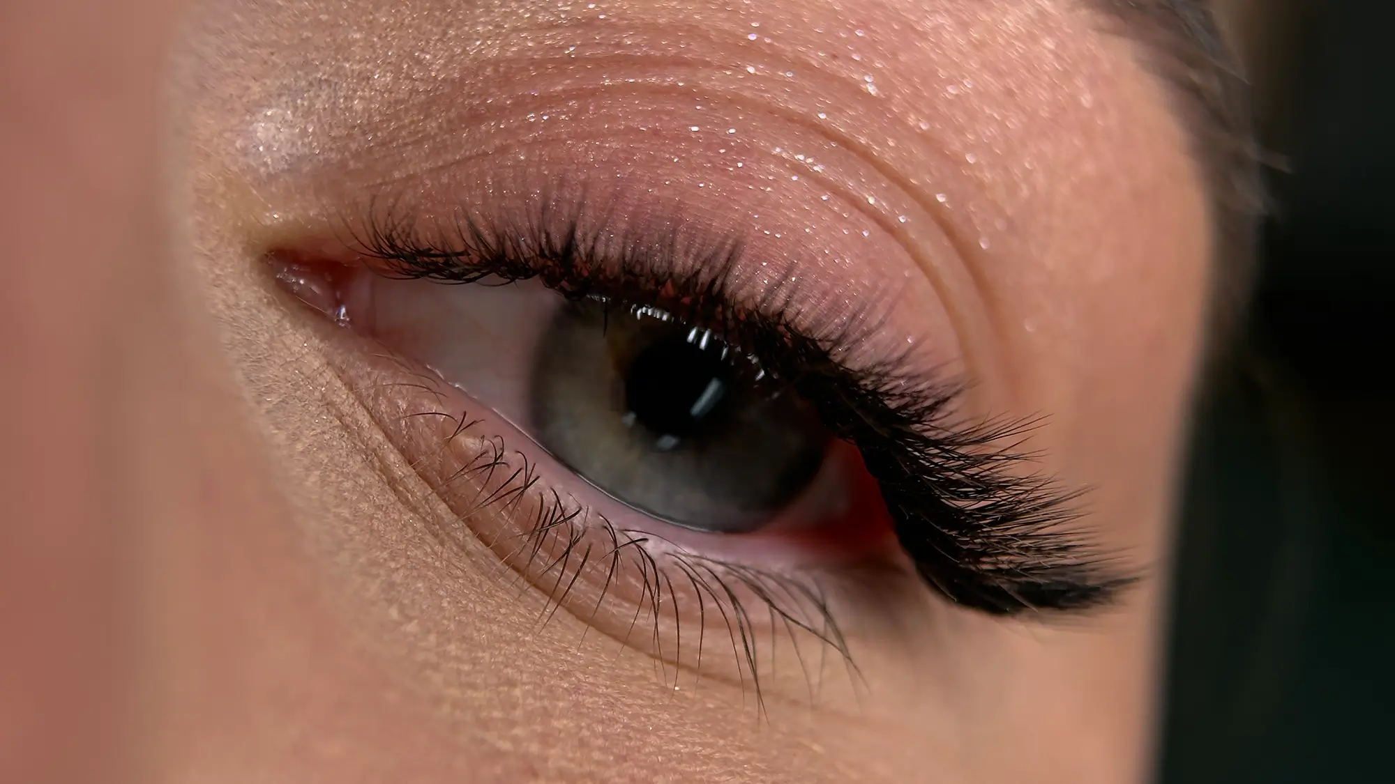 Lash Extensions for Monolids: Curls & Styles That Show
